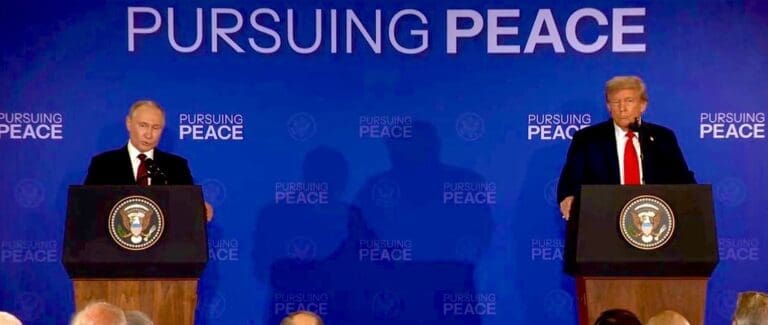 Lire la suite à propos de l’article Alaska : Trump et Poutine se séparent sans dévoiler leur plan de paix