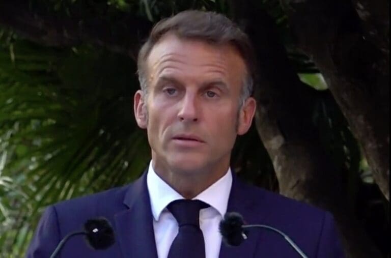 Lire la suite à propos de l’article Ukraine : Macron fustige les « somnambules » face à la guerre et s’attire les foudres de Moscou