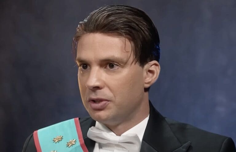 Lire la suite à propos de l’article « Aucun président de la 5ème République n’a été franc-maçon, sauf peut-être un » selon « Le Franc-Maçon »