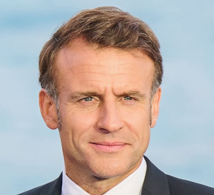You are currently viewing Emmanuel Macron condamne fermement les frappes israéliennes au Qatar et affiche sa solidarité avec l’émir Tamim al Thani