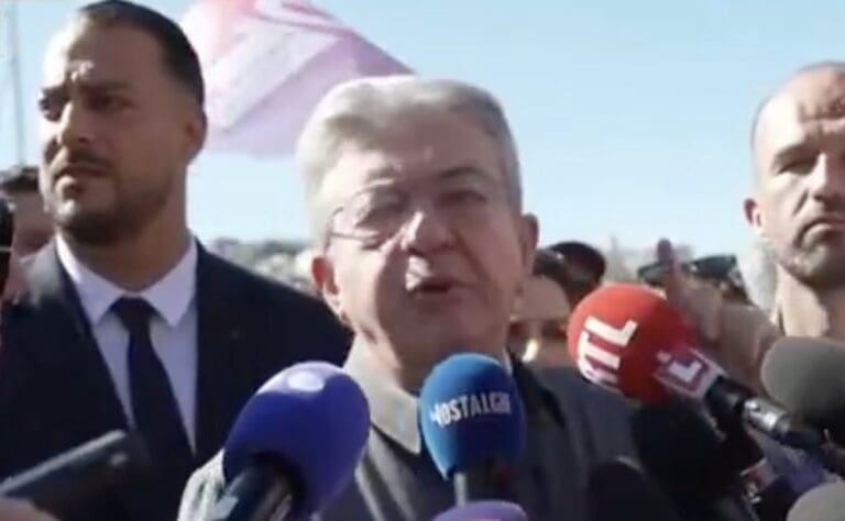 Lire la suite à propos de l’article Mélenchon fustige Retailleau : « une provocation ambulante », « un homme odieux »