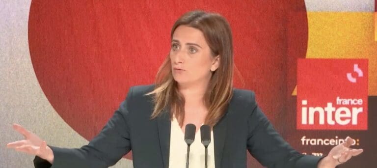 Lire la suite à propos de l’article Censure : Marine Tondelier temporise à son tour