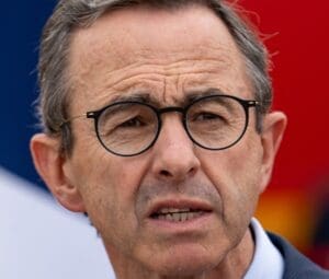 Lire la suite à propos de l’article Chez Les Républicains, l’idée d’une alliance avec le RN s’installe de plus en plus dans le débat interne