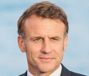 Lire la suite à propos de l’article Emmanuel Macron : Sébastien Lecornu confirmé à Matignon malgré la fronde politique et la défiance de son propre camp