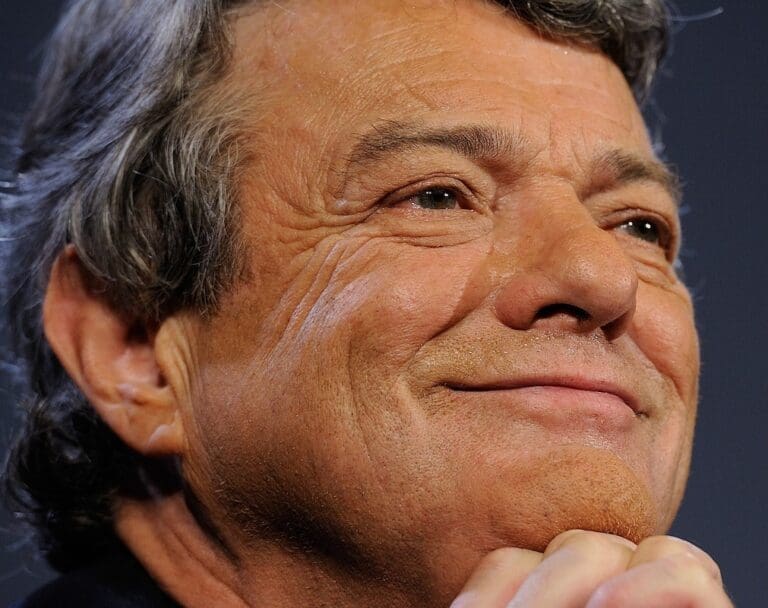 Lire la suite à propos de l’article Macron va-t-il reconduire Lecornu ou tenter le pari Borloo ?