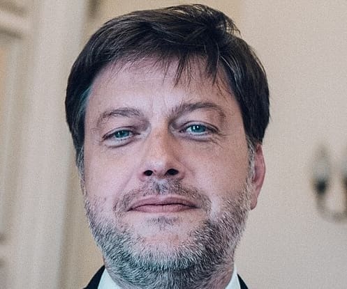 Lire la suite à propos de l’article Marseille : la justice ordonne à Benoît Payan d’autoriser la diffusion du film Sacré-Cœur