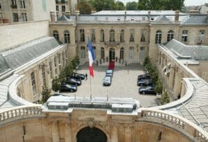 Lire la suite à propos de l’article Matignon : Vers une aggravation de la crise politique ?