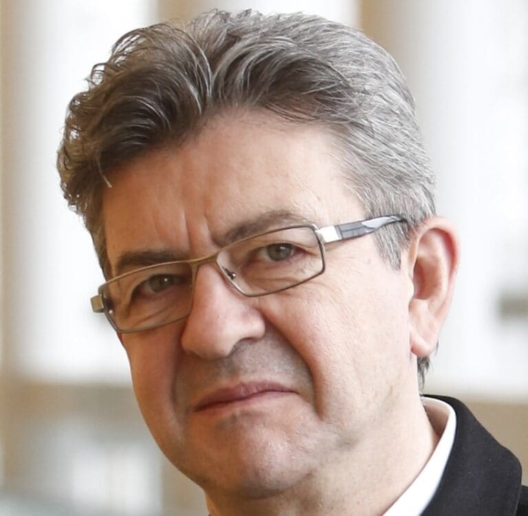 Lire la suite à propos de l’article Mélenchon et LFI dénoncent « un cortège de revenants » et promettent une censure immédiate du gouvernement Lecornu
