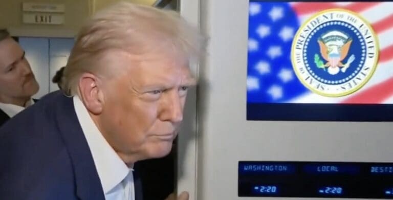 Lire la suite à propos de l’article Missile Bourevestnik : Trump juge “inapproprié” le test russe et affirme être “sur le point de résoudre” la guerre en Ukraine