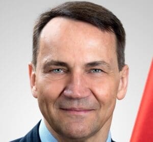 Lire la suite à propos de l’article Poutine et Trump : la Pologne menace d’intercepter l’avion du président russe en route pour un sommet à Budapest