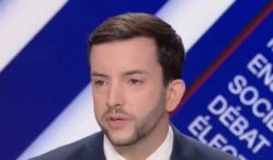 Lire la suite à propos de l’article Rétropédalage du RN : Jean-Philippe Tanguy nuance la ligne de Marine Le Pen sur la censure du gouvernement