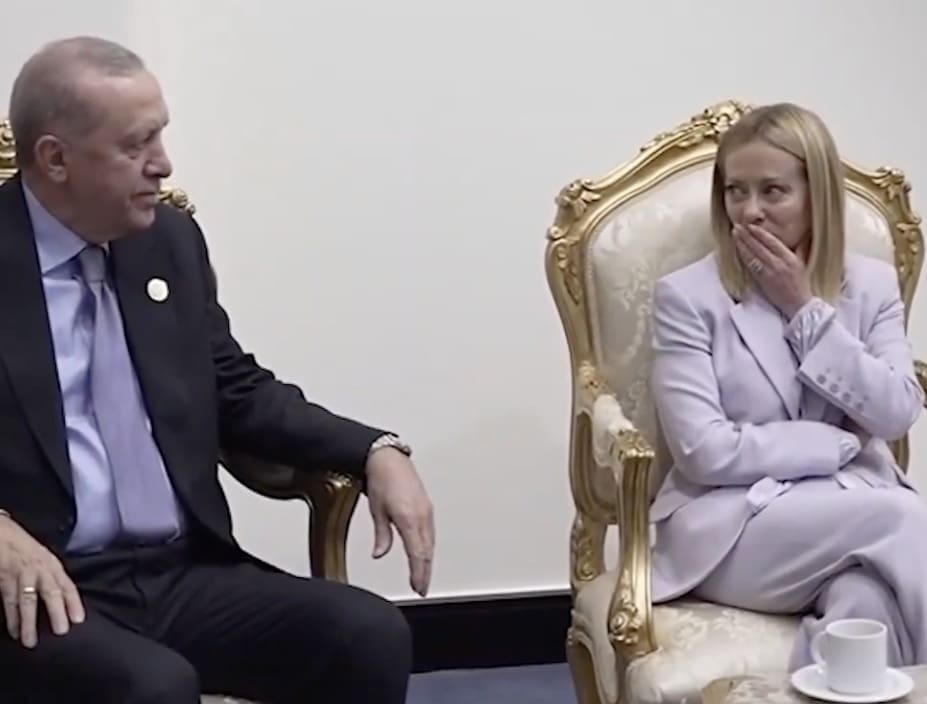 You are currently viewing Sommet de la paix à Charm El-Cheik : Erdogan taquine Meloni