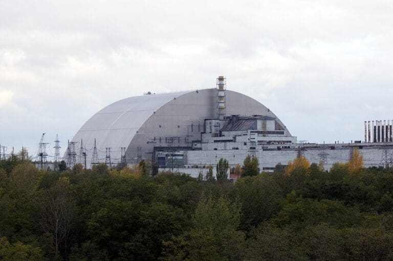 Lire la suite à propos de l’article Ukraine : Tchernobyl bombardée, Kiev accuse Moscou d’être une « menace mondiale »