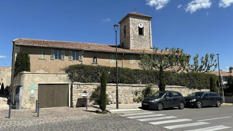 Lire la suite à propos de l’article Bouc-Bel-Air : une cloche du XVIIIᵉ siècle volée, fondue et retrouvée grâce à un mail anonyme