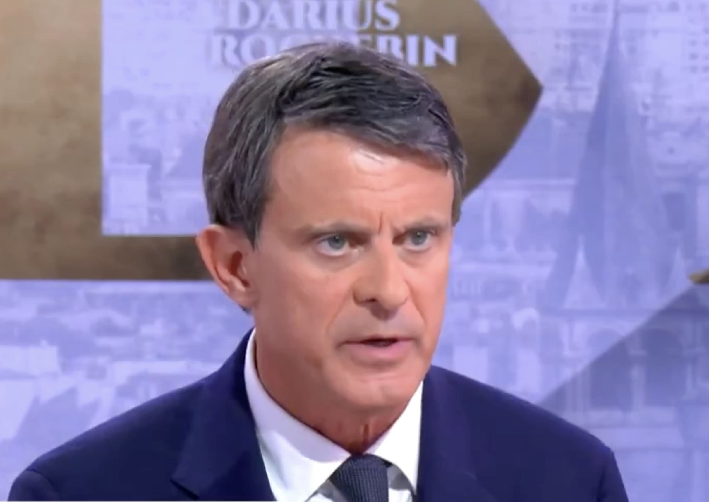 You are currently viewing Contrôles aux frontières : Manuel Valls favorable à l’utilisation de la biométrie