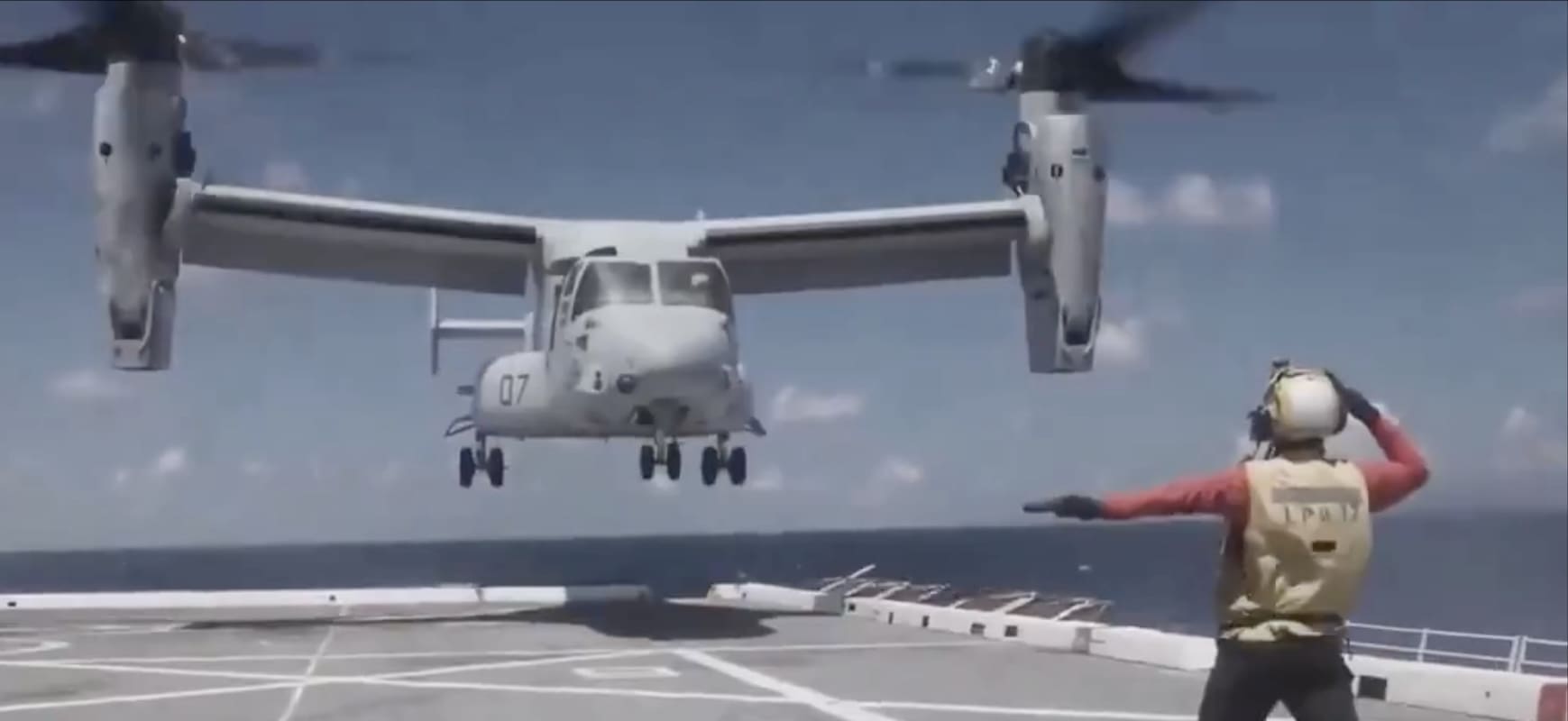 You are currently viewing Crise USA–Venezuela : Washington intensifie sa présence militaire dans les Caraïbes, Caracas dénonce une « agression impérialiste »