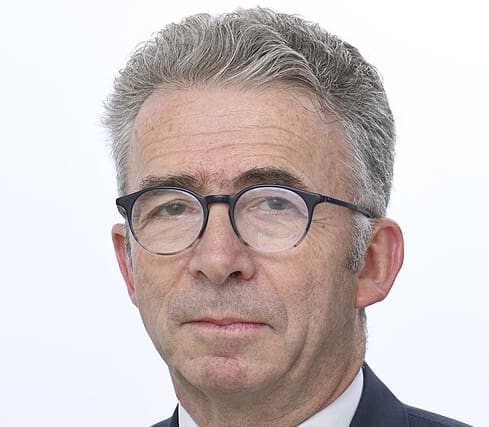 You are currently viewing Général Christophe Gomart : « Le président Macron instille la peur, pire ennemi d’une nation »