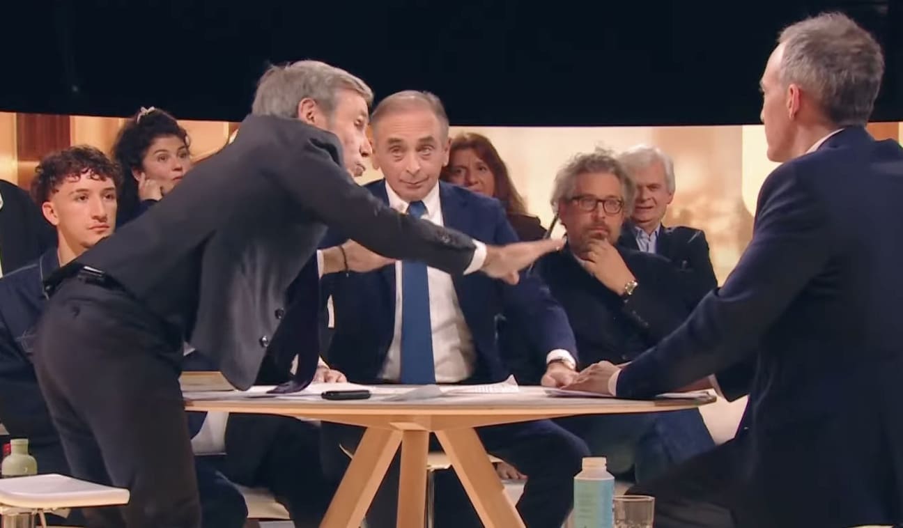 You are currently viewing Identité nationale : un débat Zemmour-Glucksmann dégénère jusqu’à l’intervention de Pujadas