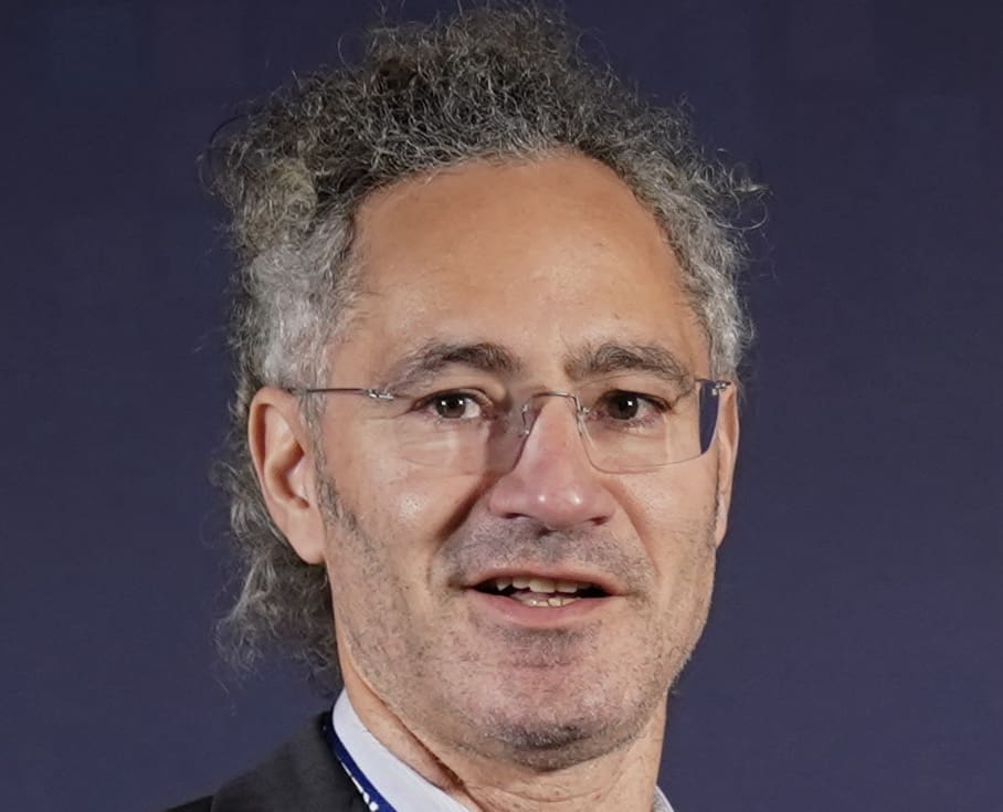 You are currently viewing Intelligence artificielle : l’avertissement d’Alex Karp sur des investissements qui pourraient ne jamais payer