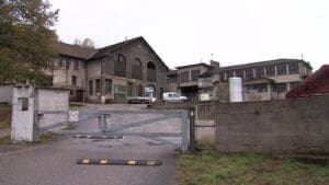 Lire la suite à propos de l’article Isère : les aciéries de Bonpertuis, 600 ans d’histoire industrielle qui s’éteignent