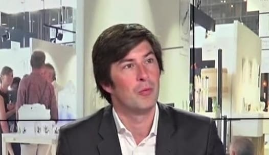 You are currently viewing Journalisme et fake news : l’Étudiant, propriété du groupe Comexposium, sonde la confiance des jeunes dans les médias et l’IA