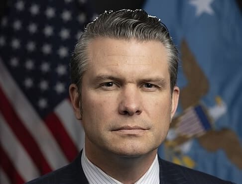 You are currently viewing Opération Southern Spear : les États-Unis lancent une offensive contre les « narco-terroristes » en Amérique latine