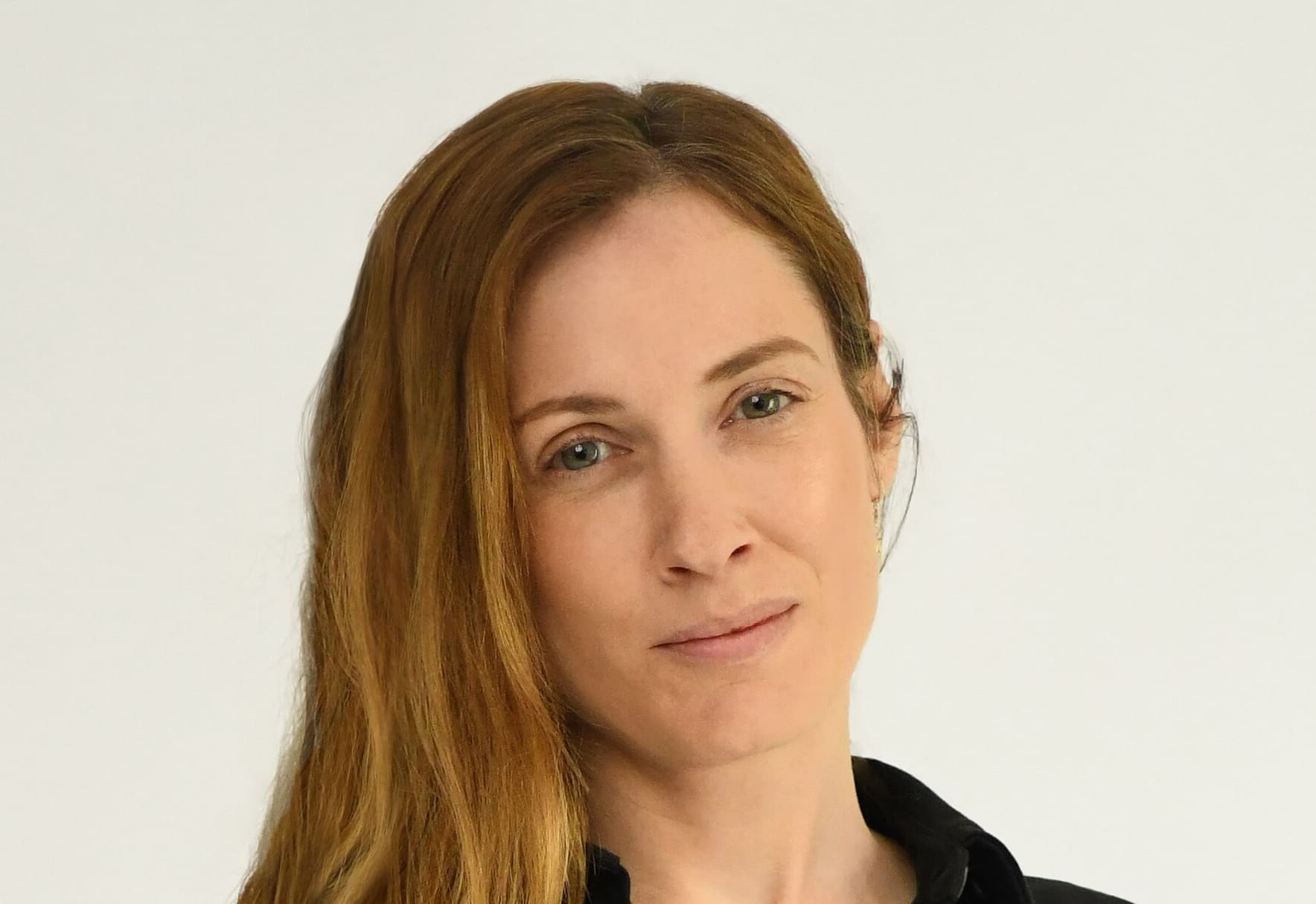 You are currently viewing Publicité : Les médias de CMA Media vers une régie unique à l’initiative de Claire Léost ancienne de McKinsey