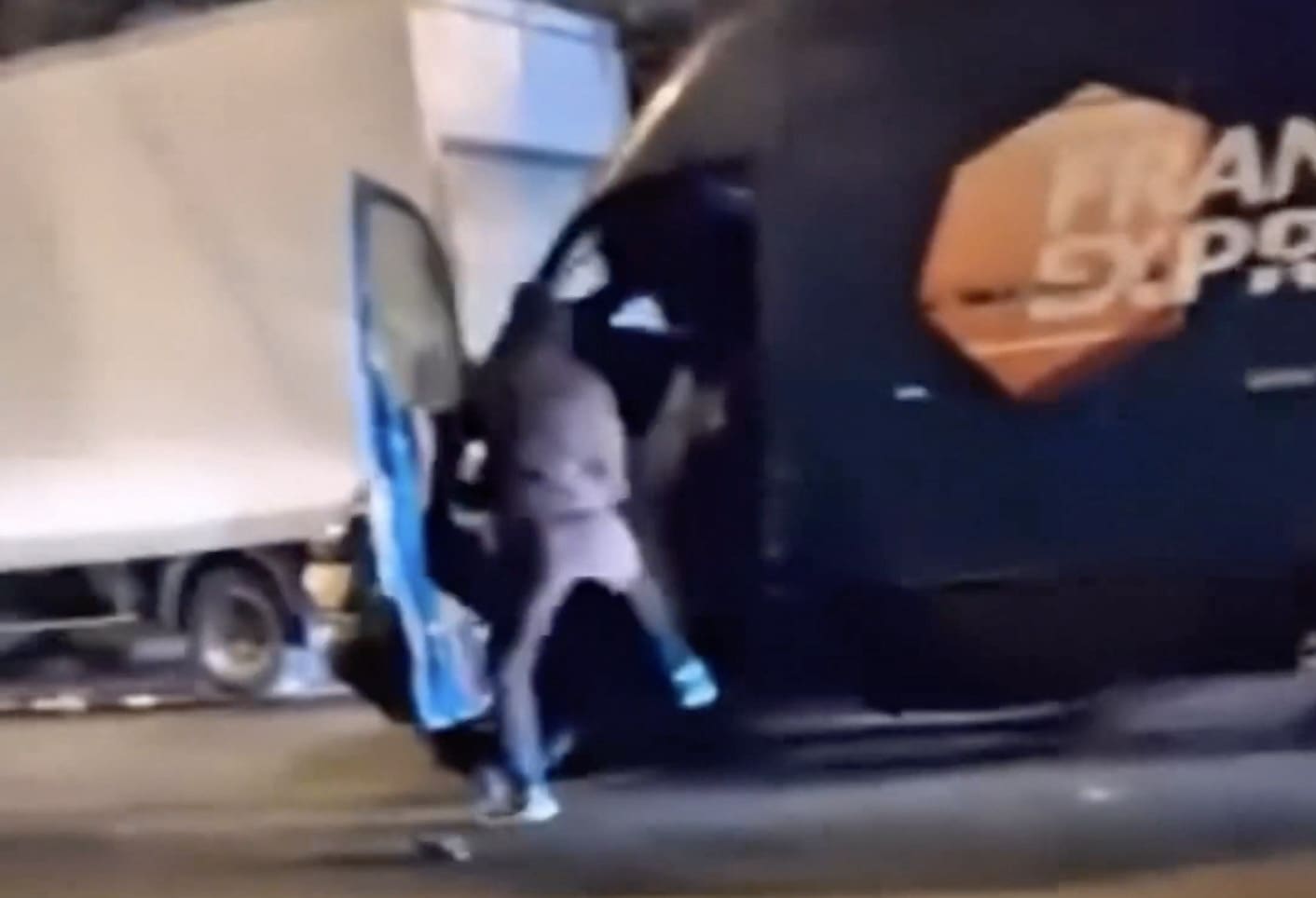 You are currently viewing Seine-Saint-Denis : De faux policiers tentent d’enlever un automobiliste en pleine rue au Bourget