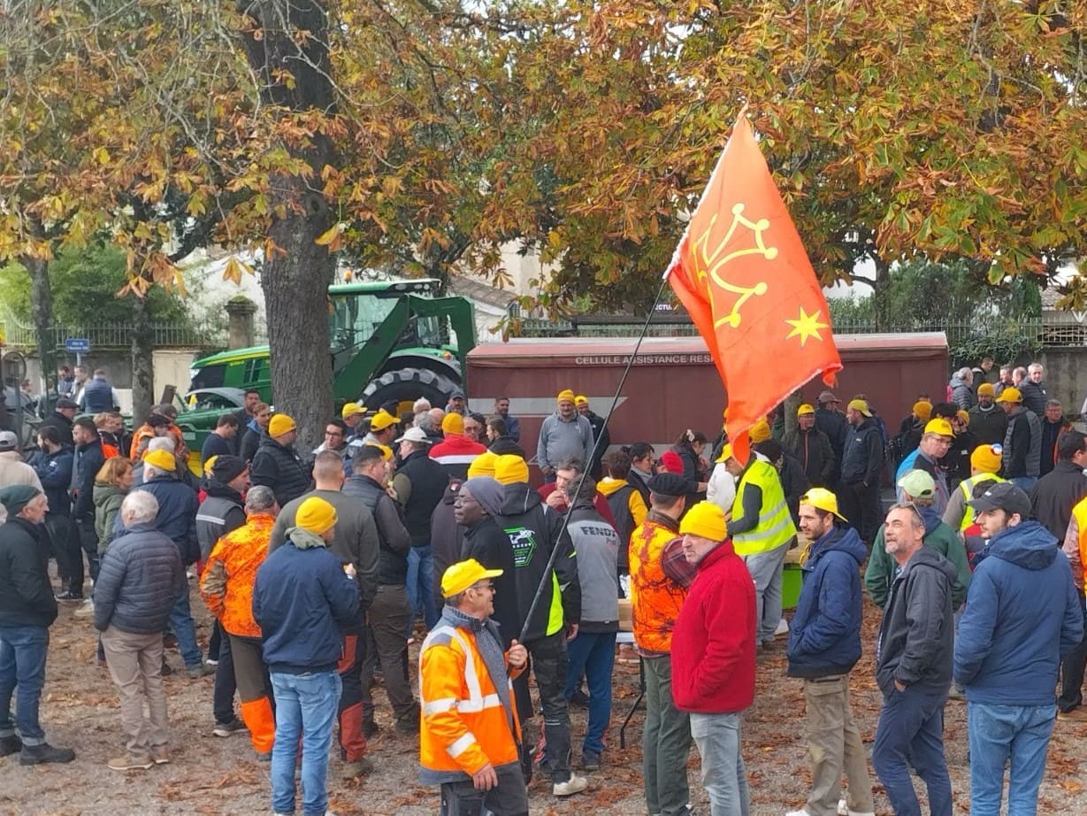You are currently viewing Colère des agriculteurs dans les Landes : la Coordination rurale annonce un nouveau week-end de blocages