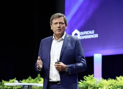 You are currently viewing IA souveraine européenne : Dassault Systèmes et Mistral AI concluent une alliance stratégique