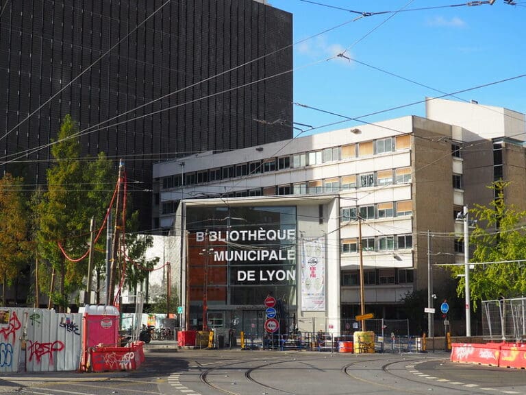 Lire la suite à propos de l’article Lyon : Une exposition sur l’ésotrisme à la Bibliothèque de la Part-Dieu