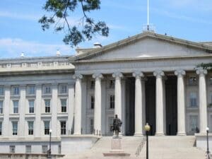 Lire la suite à propos de l’article Trésor américain : un rachat de dette de 12,5 milliards de dollars relance le débat sur la stratégie financière des États-Unis