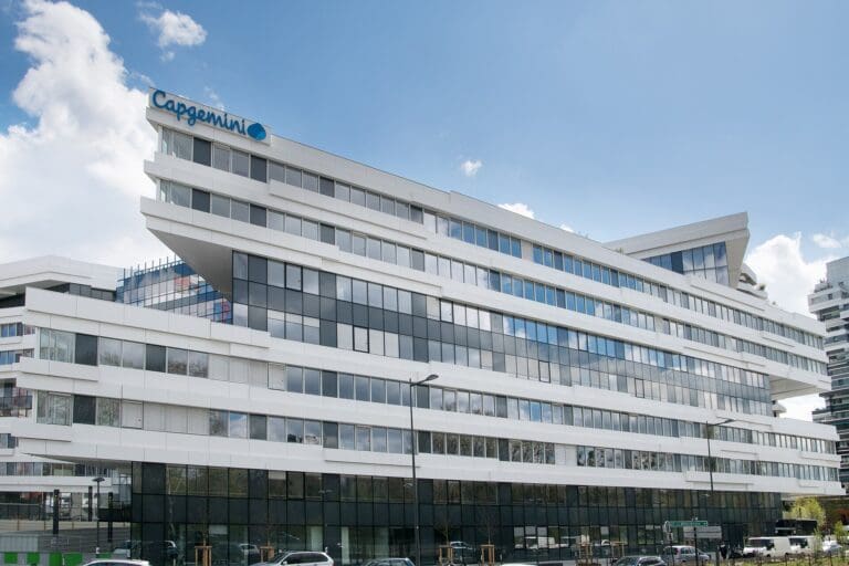 Lire la suite à propos de l’article Capgemini : ce qu’il faut savoir sur le plan de restructuration et le virage stratégique vers l’IA
