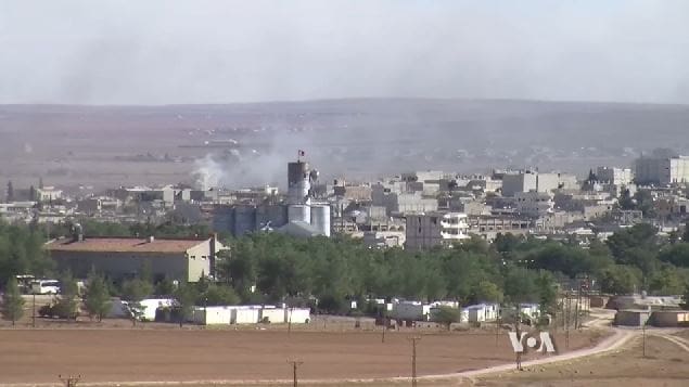Lire la suite à propos de l’article Kobané : assiégés, les Kurdes de Syrie se disent trahis par l’Occident et les États-Unis
