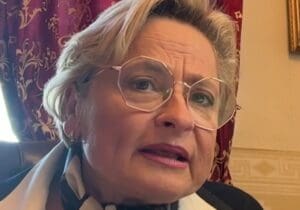 Lire la suite à propos de l’article Affaire Epstein : « Il fallait absolument que ce dossier soit épluché en France », affirme l’avocate Caty Richard