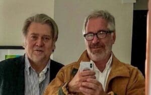 Lire la suite à propos de l’article Affaire Epstein : Steve Bannon préparait un documentaire de réhabilitation le jour même de l’arrestation du financier