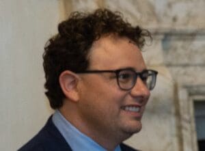 Lire la suite à propos de l’article Anthropic : le PDG Dario Amodei n’exclut pas totalement une forme de conscience chez Claude