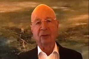 Lire la suite à propos de l’article Ère intelligente : Klaus Schwab estime que la gouvernance mondiale doit s’adapter sous peine de devenir inopérante