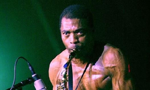 Lire la suite à propos de l’article Fela Kuti : le pionnier de l’afrobeat devient le premier Africain honoré d’un Grammy Award à titre posthume