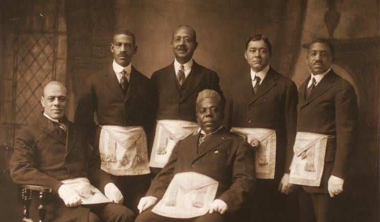 You are currently viewing Franc-maçonnerie Prince Hall : l’histoire d’une fraternité afro-américaine née dans l’Amérique ségrégationniste