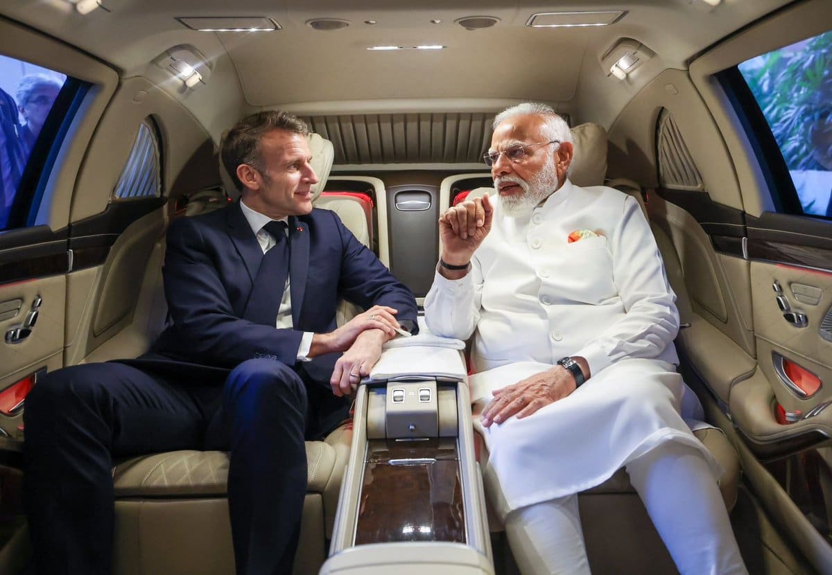 You are currently viewing Inde : Emmanuel Macron en VRP de luxe pour les Rafale et l’armement français