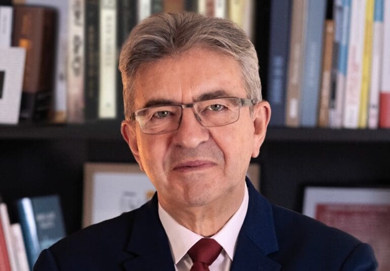 Lire la suite à propos de l’article Jean-Luc Mélenchon : un tweet incendiaire après la marche lyonnaise, dénonçant « les nazis » et une « honte nationale »