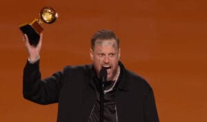 Lire la suite à propos de l’article Jelly Roll : aux Grammy Awards, un témoignage de foi qui dépasse la musique