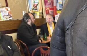 Lire la suite à propos de l’article Métropole de Lyon : Bruno Bernard s’indigne après la publication d’une photo volée avec Florestan Groult