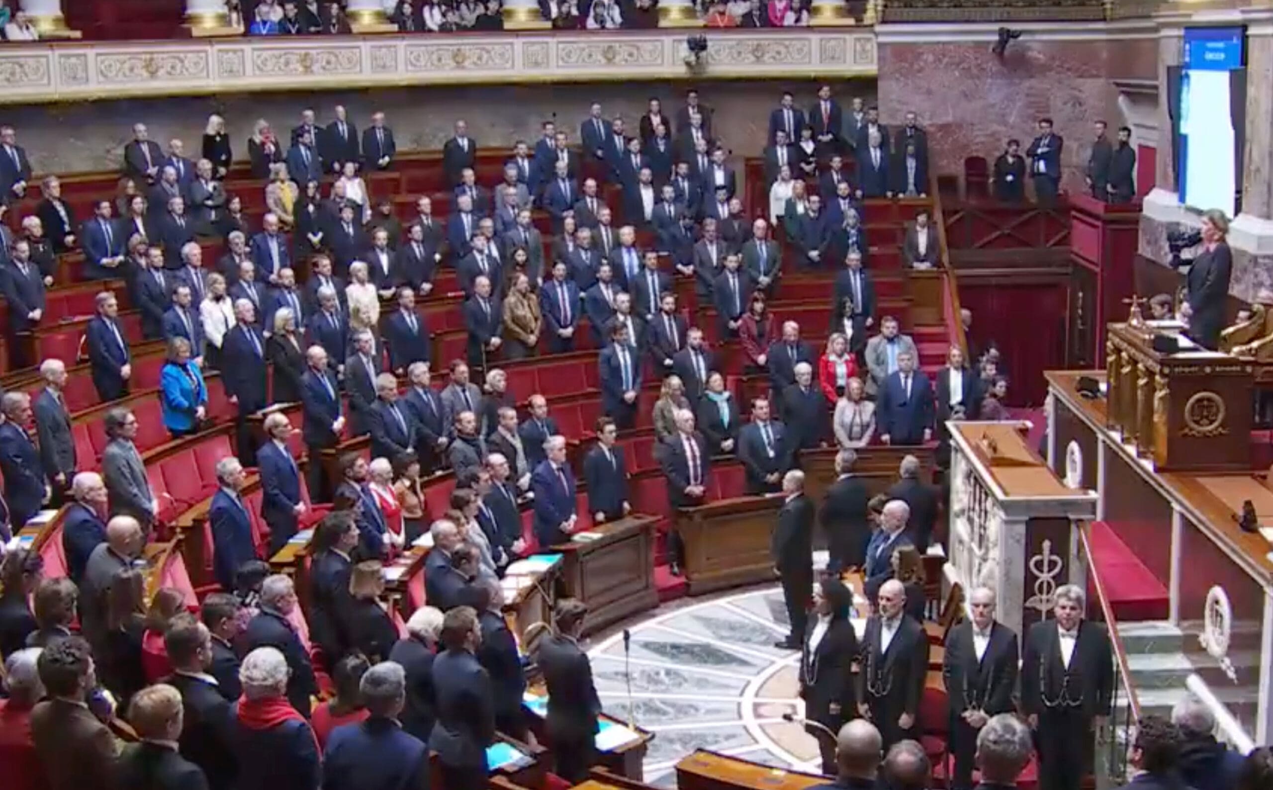 You are currently viewing Mort de Quentin : une minute de silence à l’Assemblée nationale, l’hémicycle sous tension