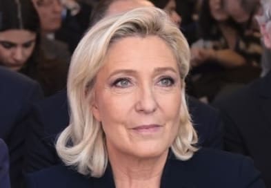 Lire la suite à propos de l’article Procès en appel du RN : cinq ans d’inéligibilité requis contre Marine Le Pen sans exécution provisoire