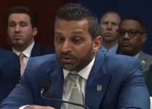 Lire la suite à propos de l’article États-Unis  : Kash Patel reconnaît que le FBI a acheté des données de localisation d’Américains