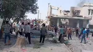 Lire la suite à propos de l’article Frappes en Iran : au moins 85 morts dans une école du sud du pays, selon les médias d’État