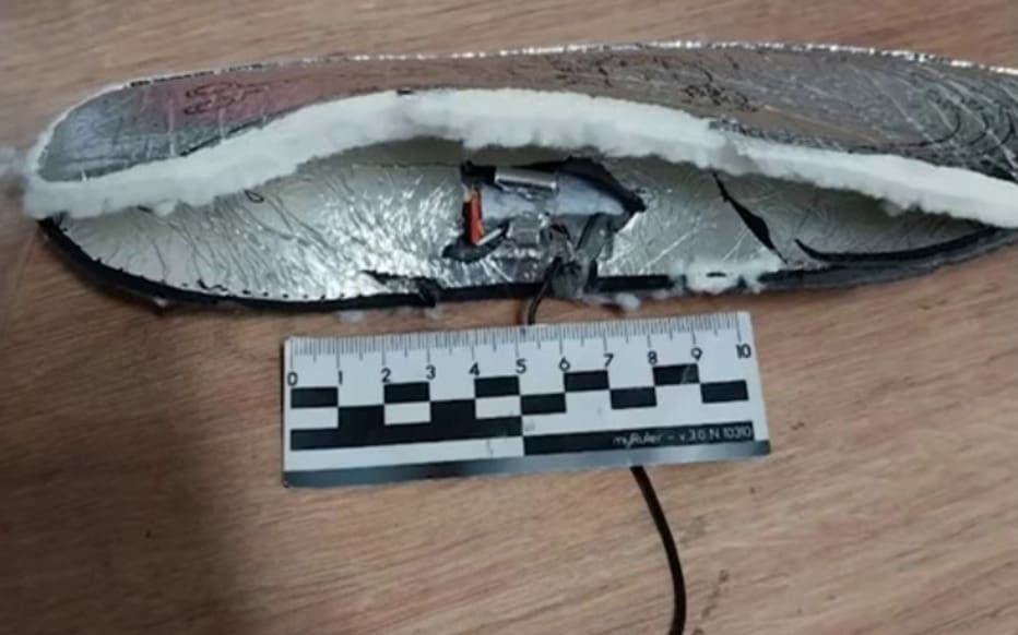 You are currently viewing Guerre en Ukraine : Kiev a envoyé des semelles piégées explosives aux soldats russes sous couvert d’aide humanitaire