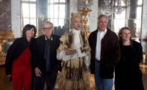 Lire la suite à propos de l’article Jeffrey Epstein à Versailles : la ministre de la Culture Catherine Pégard embarrassée par une photo de 2013